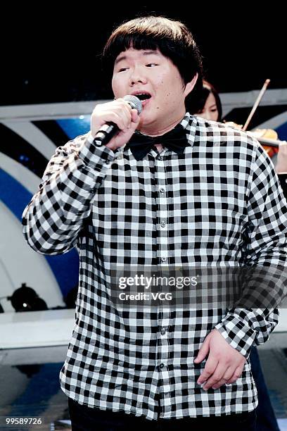 Lin Yu Chun, nicknamed as Taiwan's Susan Boyle performs at a TV show on May 14, 2010 in Taipei, Taiwan of China.