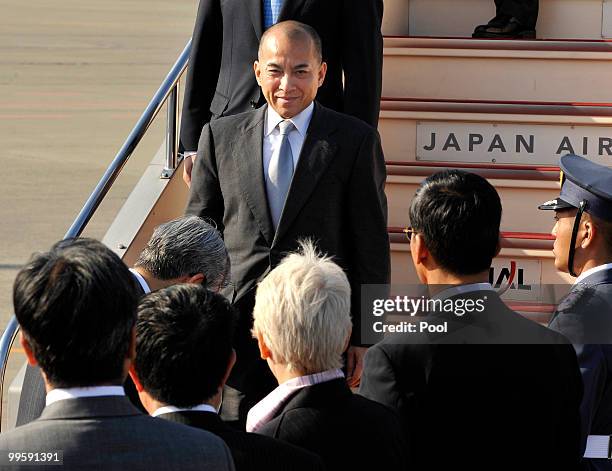 Cambodian King Norodom Sihamoni is welcomed by wellwishers upon his arrival at Tokyo's Haneda Airport on May 16, 2010 in Tokyo, Japan. Sihamoni, on...