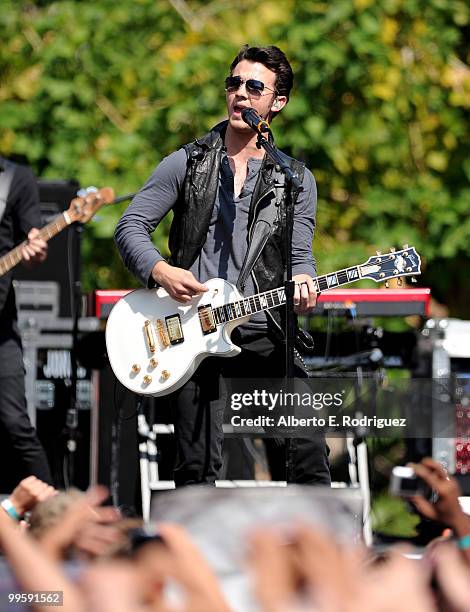 Musician Kevin Jonas performs live at the Grove to kick off the summer concert series on May 15, 2010 in Los Angeles, California.