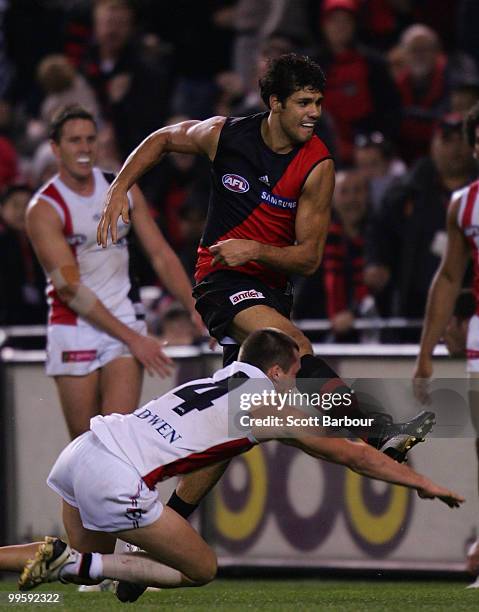 Patrick Ryder of the Bombers kicks a goal in the final quarter during the round eight AFL match between the St Kilda Saints and the Essendon Bombers...