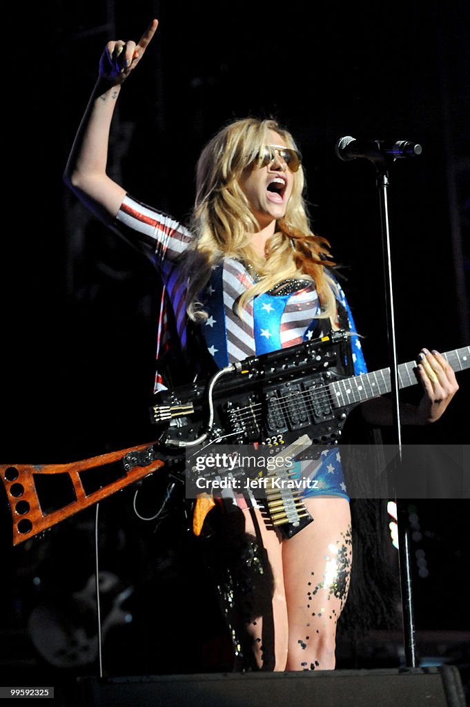 KIIS FM's 2010 Wango Tango Concert - Show