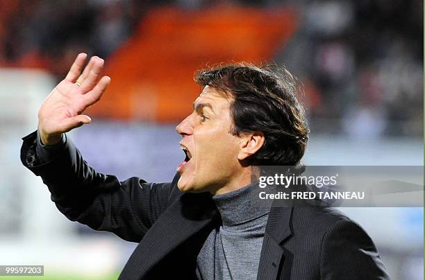 Lille's coach Rudy Garcia reacts during the French L1 football match Lorient vs. Lille on May 15, 2010 at the Moustoir Stadium, in Lorient, western...