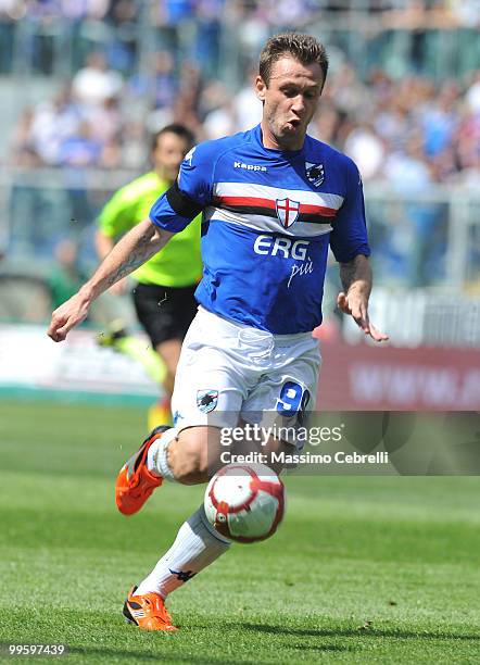 Antonio Cassano of UC Sampdoria in action during the Serie A match between UC Sampdoria and SSC Napoli at Stadio Luigi Ferraris on May 16, 2010 in...