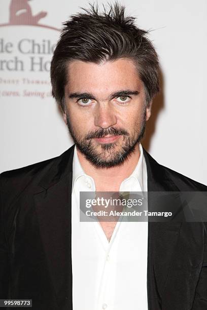 Musician Juanes arrives at 8th annual FedEx and St. Jude Angels and Stars Gala at InterContinental Hotel on May 15, 2010 in Miami, Florida.