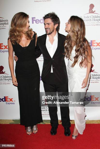 Daisy Fuentes, Juanes and Karen Martinez arrive at 8th annual FedEx and St. Jude Angels and Stars Gala at InterContinental Hotel on May 15, 2010 in...