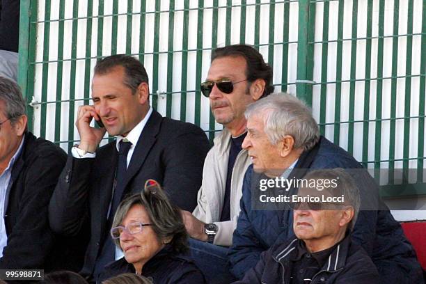 Massimo Cellino and Gianluca Festa during the Serie A match between Cagliari Calcio and Bologna FC at Stadio Sant'Elia on May 16, 2010 in Cagliari,...