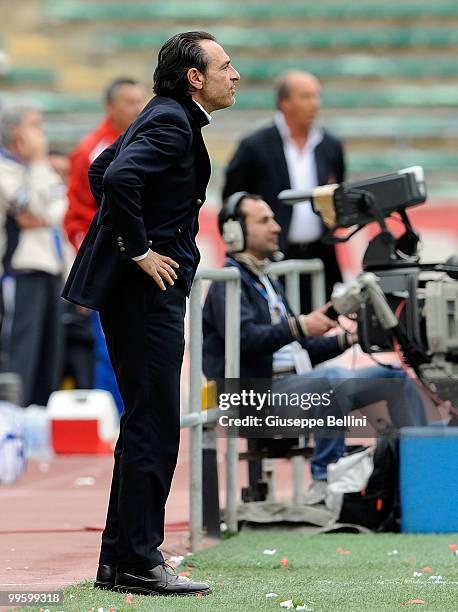 Cesre Prandelli head coach of Fiorentina during the Serie A match between AS Bari and ACF Fiorentina at Stadio San Nicola on May 16, 2010 in Bari,...