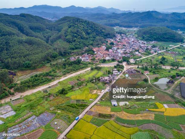 qingyuan, china - july 8, 2018: villages by the mountains - qingyuan stock-fotos und bilder