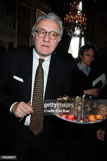 Chef Alain Ducasse attends the "Allons au Restaurant" Alain Ducasse Cocktail at the Hotel de Ville de Paris on May 04 on May 4, 2010 in Paris, France.