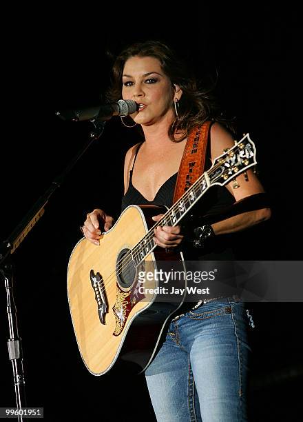 Gretchen Wilson performs in concert at The Nutty Brown Amphitheater on May 15, 2010 in Austin, Texas.