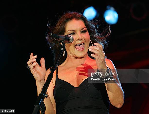 Gretchen Wilson performs in concert at The Nutty Brown Amphitheater on May 15, 2010 in Austin, Texas.