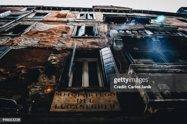 sotoportego del luganegher - venice - sotoportego stock pictures, royalty-free photos & images