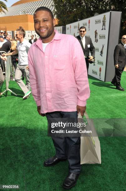 Actor Anthony Anderson arrives at the "Shrek Forever After" Los Angeles premiere held at Gibson Amphitheatre on May 16, 2010 in Universal City,...