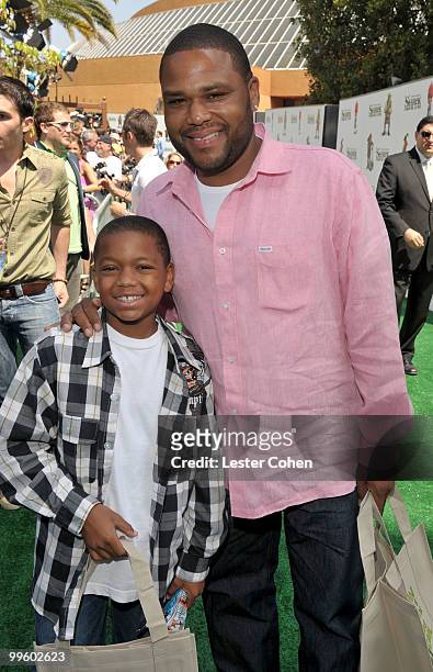 Actor Anthony Anderson and guest arrive at the "Shrek Forever After" Los Angeles premiere held at Gibson Amphitheatre on May 16, 2010 in Universal...