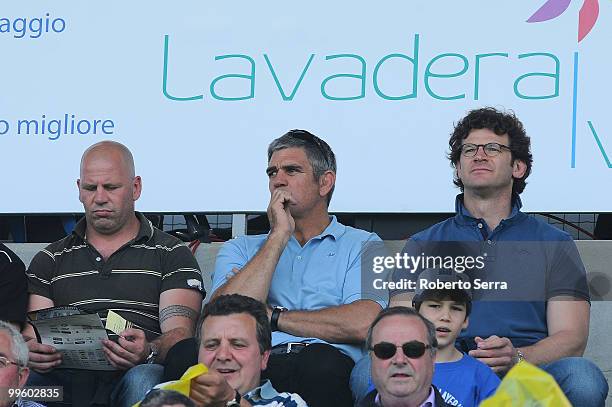 Head Coach of Italian National Rugby Team Nick Mallett and his assistants Alessandro Troncon and Carlo Checchinato attend the match between...