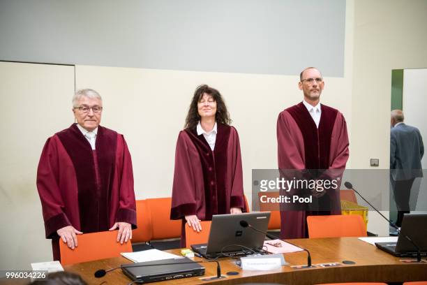 The federal prosecutors with main federal prosecutor Herbert Diemer arrive Oberlandesgericht courthouse on the day judges are to announce their...