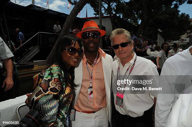 Naomi Campbell, Chris Tucker and Michael Douglas on the grid ahead of the Monaco F1 race, May 16, 2010 in Monte Carlo, Monaco.