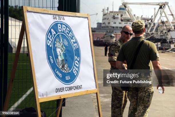 Servicemen stand by as diver component drills are under way during the Exercise Sea Breeze 2018, Odesa, southern Ukraine, July 10, 2018. Ukrinform.