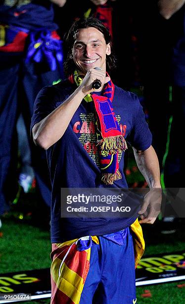 Barcelona's Swedish forward Zlatan Ibrahimovic celebrates after winning the Spanish La Liga title at Camp Nou stadium in Barcelona on May 16, 2010....