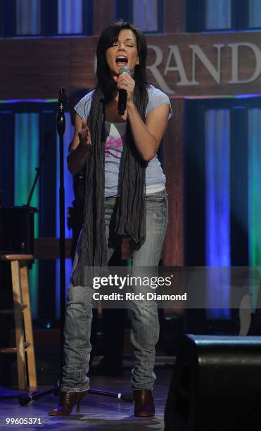 Singer/Songwriter Martina McBride rehearses for the Music City Keep on Playin' benefit concert at the Ryman Auditorium on May 16, 2010 in Nashville,...