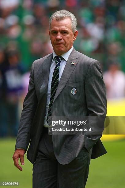 Head Coach of Mexico Javier Aguirre reacts during a friendly match against Chile as part of the Mexico National team preparation for the South Africa...