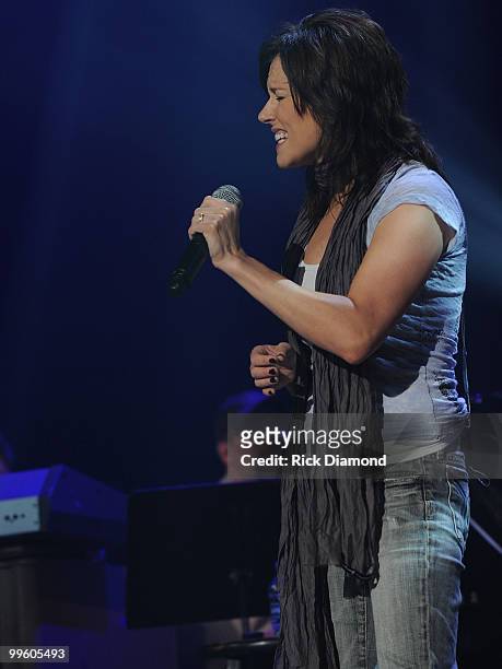 Singer/Songwriter Martina McBride rehearses for the Music City Keep on Playin' benefit concert at the Ryman Auditorium on May 16, 2010 in Nashville,...