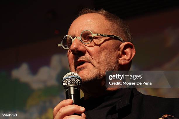 Barry Briskin attends benefit for The American Folk Art Museum at Espace on May 15, 2010 in New York City.