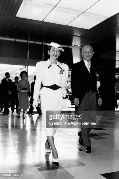 Crown Princess Michiko is seen on arrival at the Japan Red Cross Society Annual Meeting at Meiji Jingu Hall on May 14, 1986 in Tokyo, Japan.