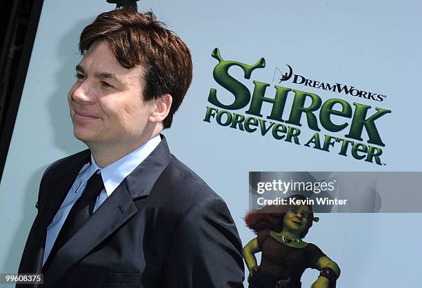 Actor Mike Myers arrives at the premiere of DreamWorks Animation's "Shrek Forever After" at Gibson Amphitheatre on May 16, 2010 in Universal City,...