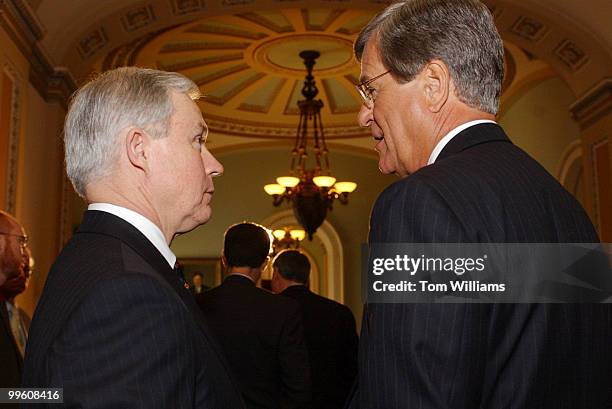 Sens. Jeff Sessions, R-Ala., left, and Trent Lott, R-Miss., have a word after the Senate Luncheons.