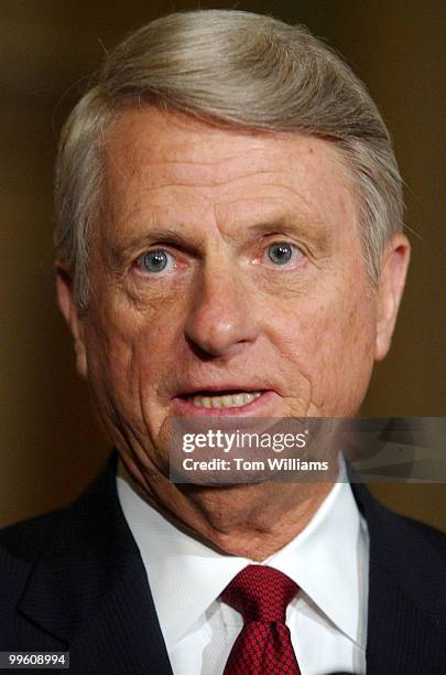 Sen. Zell Miller, D-Ga., speaks to the press after the Senate Luncheons.