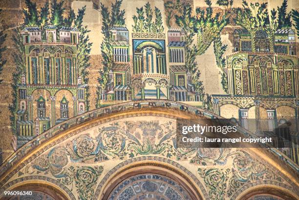 great umayyad mosque of damascus: mosaics - umayyad mosque stock-fotos und bilder