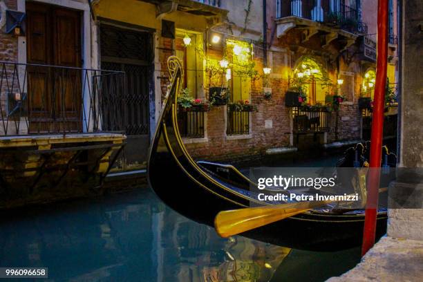 gondola - petra invernizzi imagens e fotografias de stock