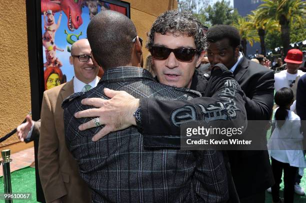 Actors Eddie Murphy and Antonio Banderas arrive at the premiere of DreamWorks Animation's "Shrek Forever After" at Gibson Amphitheatre on May 16,...