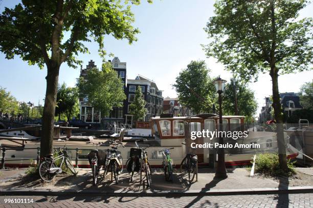 amsterdam city during summer - paulo amorim stock pictures, royalty-free photos & images