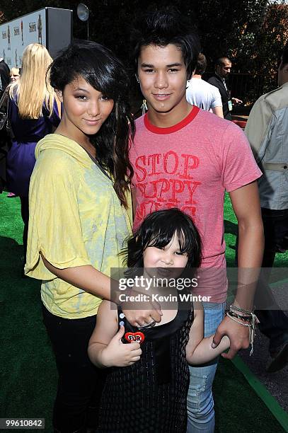 Actors Fivel Stewart and BooBoo Stewart arrive at the premiere of DreamWorks Animation's "Shrek Forever After" at Gibson Amphitheatre on May 16, 2010...