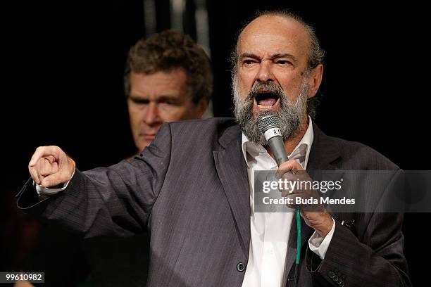 Jose Luiz de França, president of PV, speaks during a conference to launch Marina Silva's campaign for the 2010 Presidential Election at Casa de...