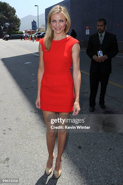 Actress Cameron Diaz arrives at the premiere of DreamWorks Animation's "Shrek Forever After" at Gibson Amphitheatre on May 16, 2010 in Universal...