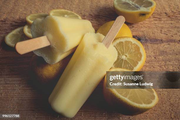ascorbic acid - ascorbic acid stock pictures, royalty-free photos & images