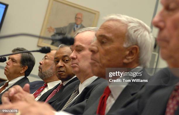 From left, Charles Prince, former Chairman and CEO, Citigroup, Richard D. Parsons, Chair, Personnel and Compensation Committee, Citigroup, Stanley...