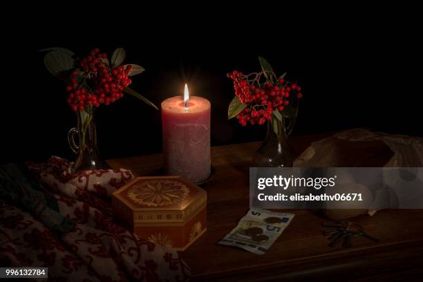 nature morte () - morte stock pictures, royalty-free photos & images