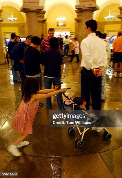 Vienna and Edison Weber on vaction from Seattle with thir parents, take tour of the Crypt in the Capitol Building.