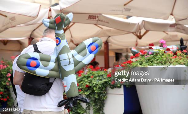Inflatable Spitfires 5,043 Spitfire Society Stock Photos, High-Res Pictures, and Images ...