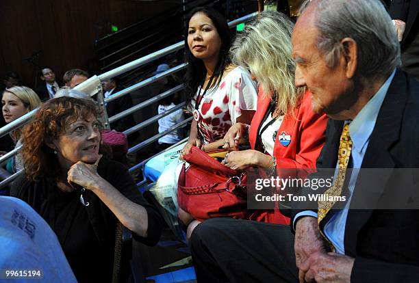 Actress Susan Saradon, left, talks with former Sen. George McGovern, on the third day of the Democratic National Convention in Denver when Sen. Joe...