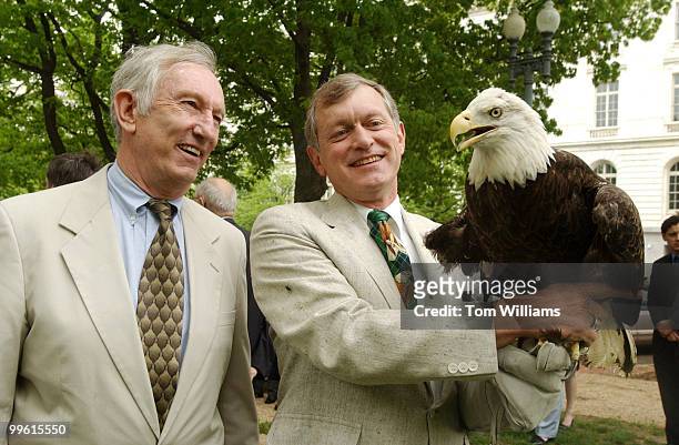 Sen. Jim Jeffords, I-Vt., left, and Edward Clark, vice chair of the board of directors for the National Wildlife Federation, pose for a picture with...