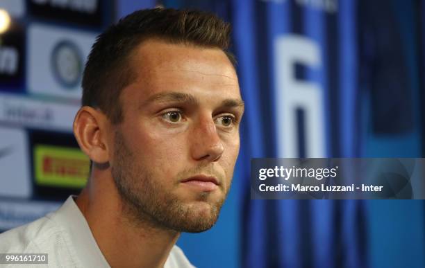 Internazionale new signing Stefan De Vrij speaks to the media during a press conference at the club's training ground Suning Training Center in...