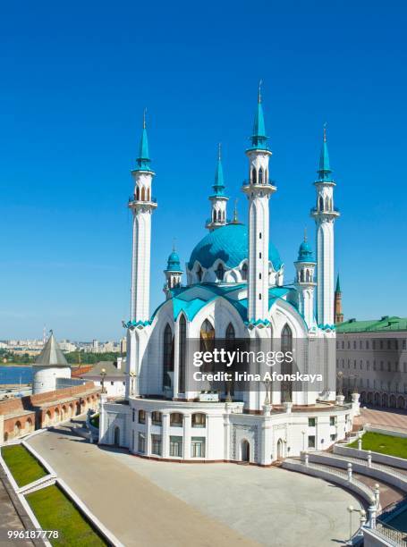 qol sharif mosque in kazan kremlin, unesco world heritage site, kazan, republic of tatarstan, russia - kul sharif mosque fotografías e imágenes de stock