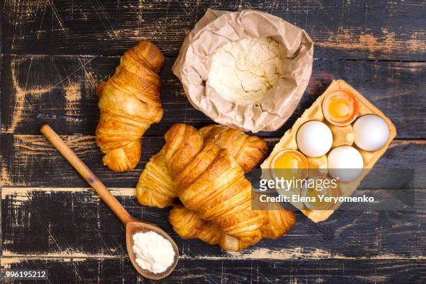 croissants, flour, eggs, spoon, rolling pin - rolling pin photos et images de collection