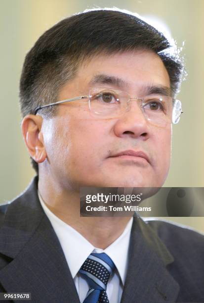 Nominee for Commerce secretary former Gov. Gary Locke, D-Wash., prepares to testify at his confirmation hearing before a Senate Commerce, Science and...