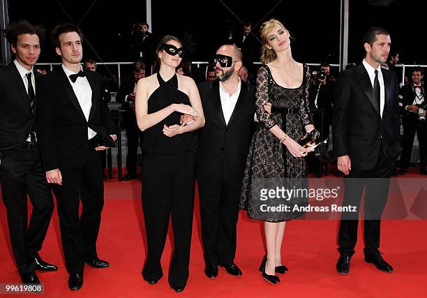 Actor Gregoire Leprince-Ringuet, actress Pauline Etienne with director Gilles Marchand and actress Louise Bourgoin, actor Melvil Poupaud attend...